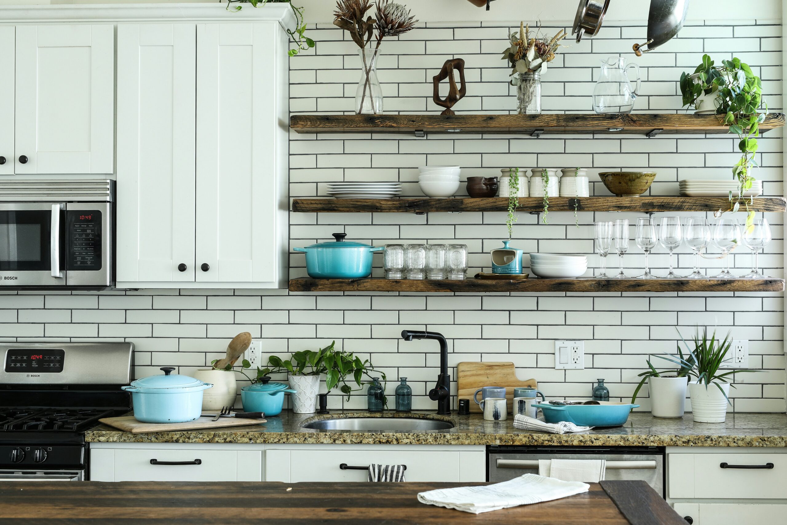 Kitchen Organization Hacks Streamlining Storage and Workflow The
